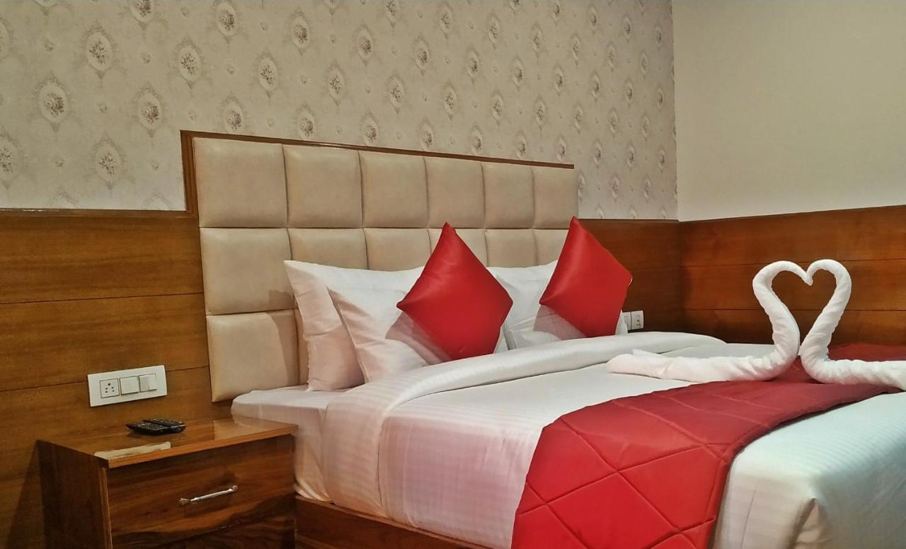 Himalyan Heights Hotel Shimla Ngoại thất bức ảnh